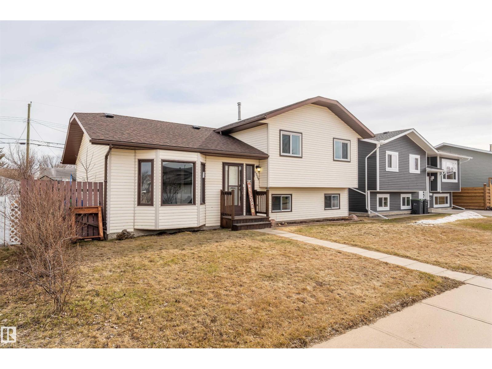 6009 53 Av, Cold Lake, Alberta  T9M 1T4 - Photo 2 - E4486218