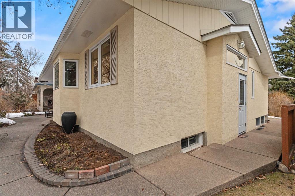 1334 Hamilton Street Nw, Calgary, Alberta  T2N 3W6 - Photo 3 - A2300363