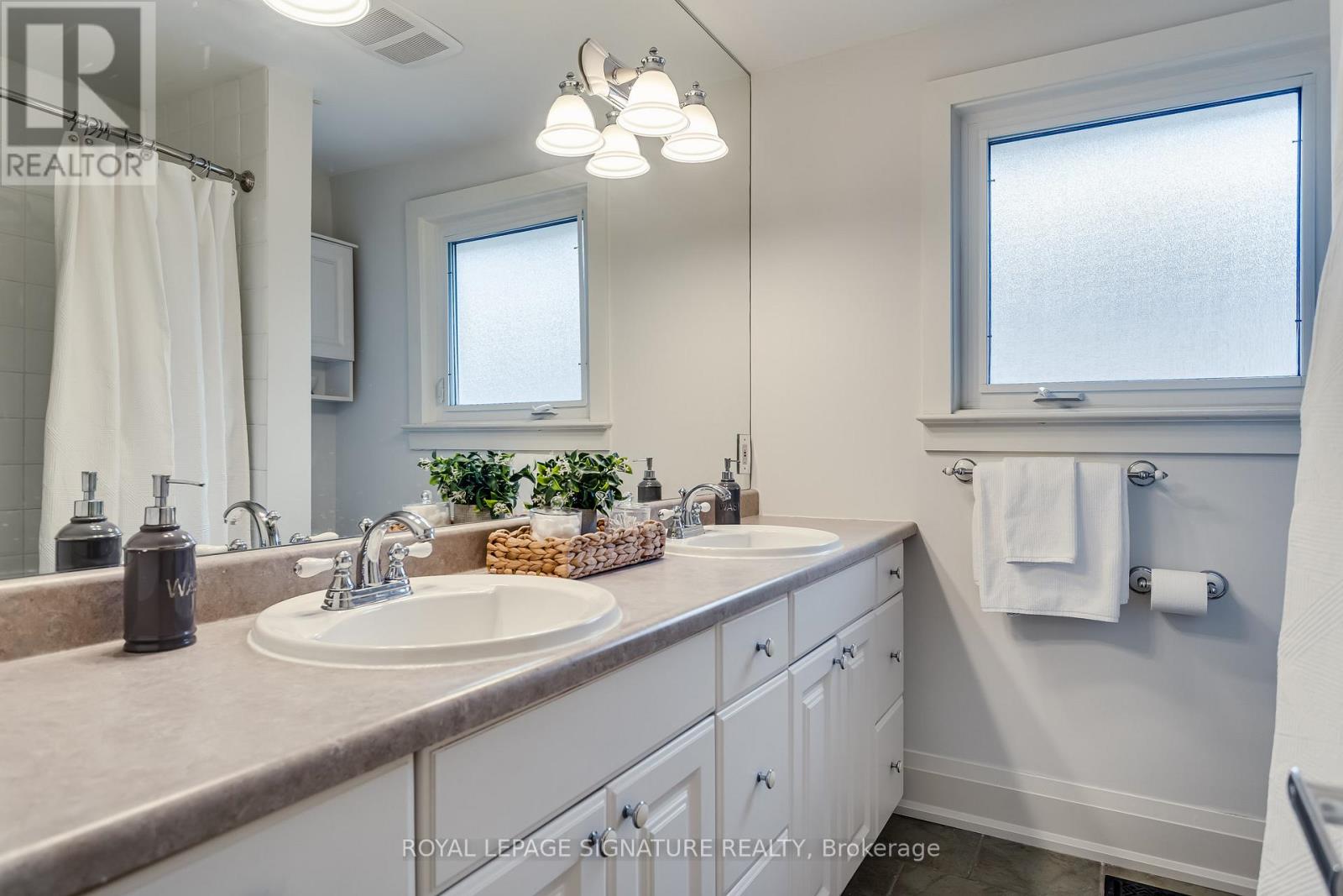 181 Elder Street, Toronto, Ontario  M3H 5H3 - Photo 17 - C13096120