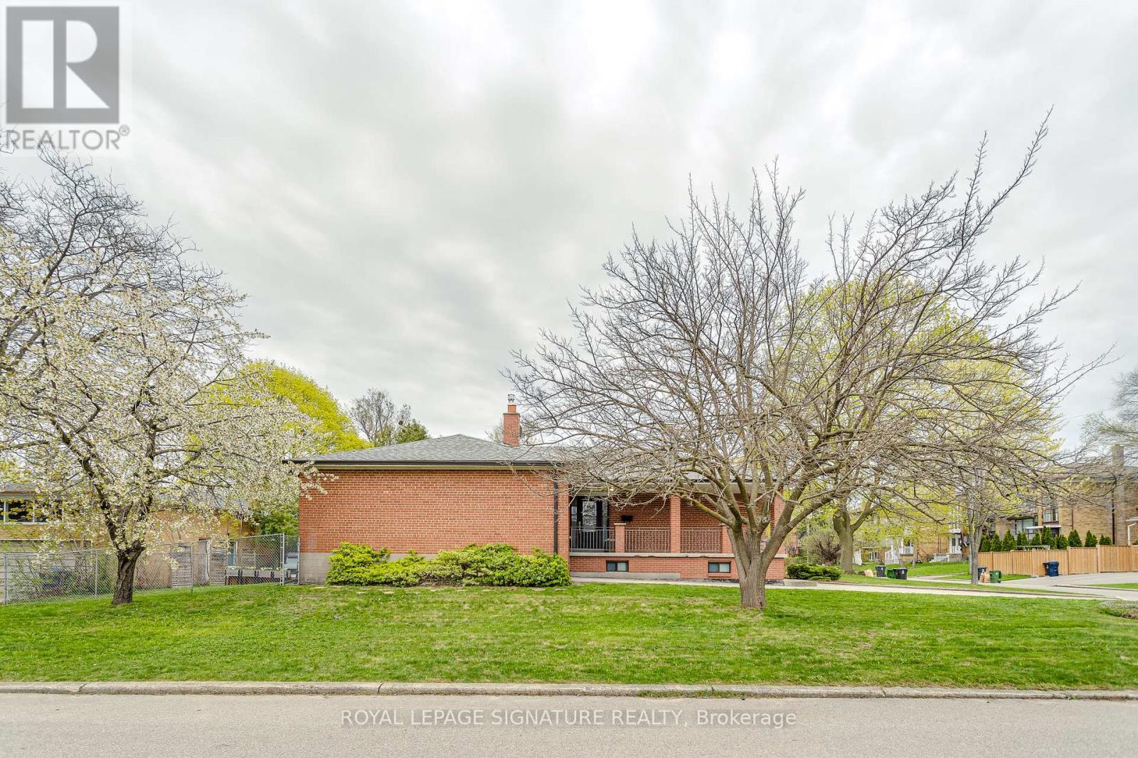 181 Elder Street, Toronto, Ontario  M3H 5H3 - Photo 34 - C13096120