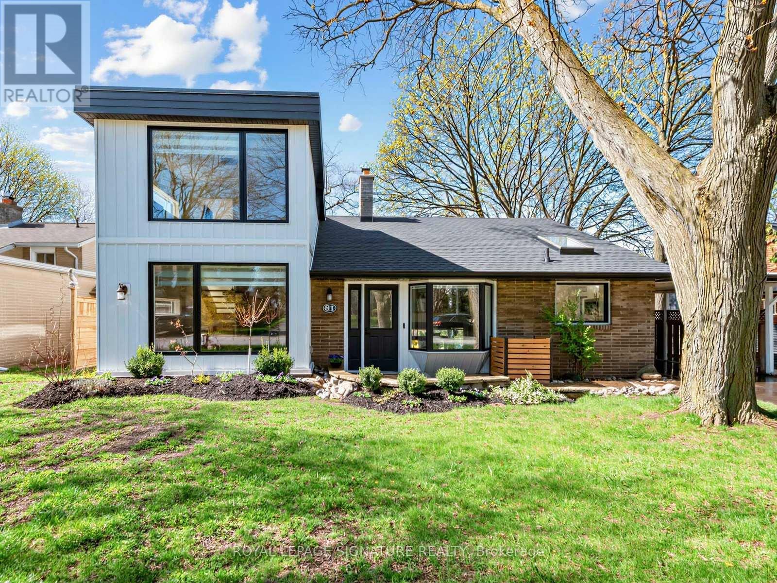 81 COTTONWOOD DRIVE, Toronto, Ontario