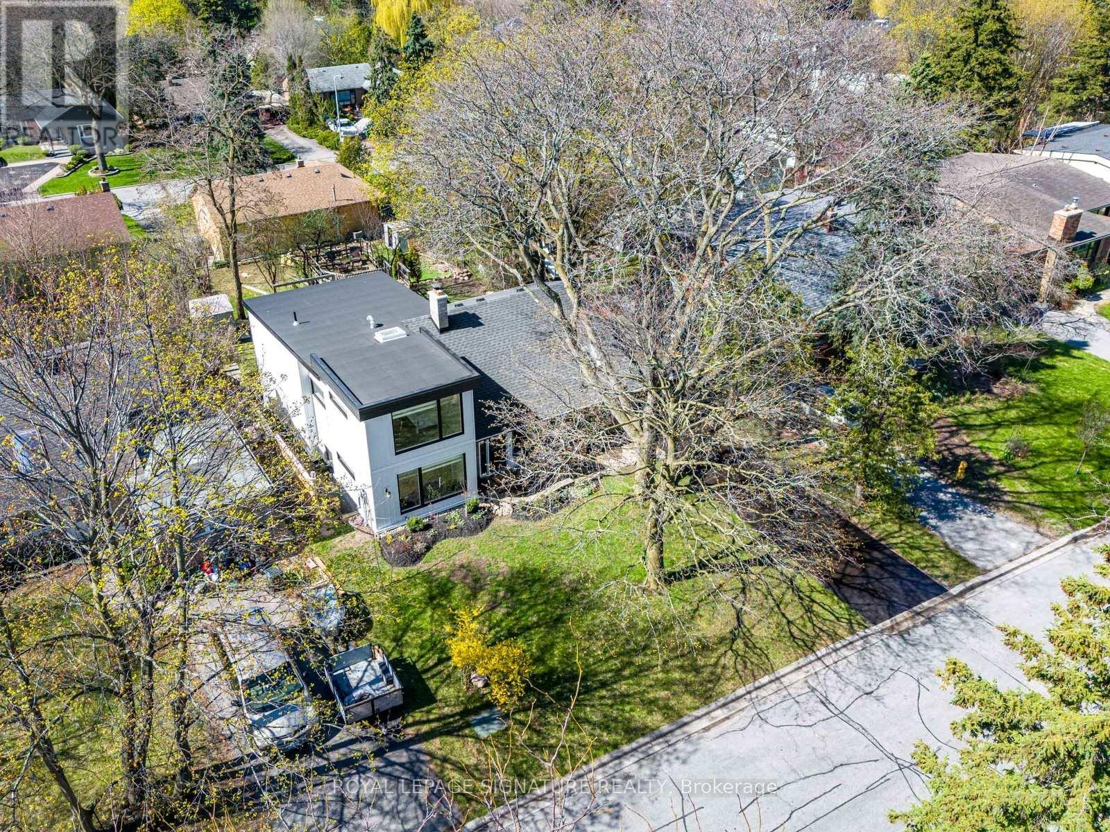 81 Cottonwood Drive, Toronto, Ontario  M3C 2B3 - Photo 34 - C13096284