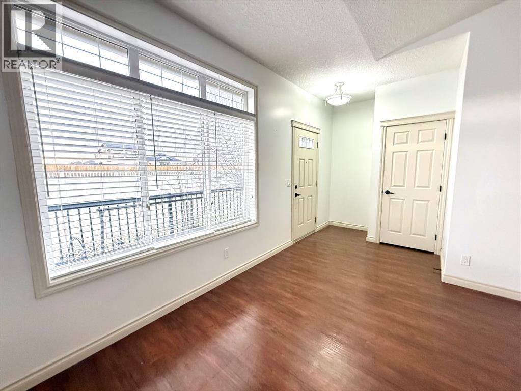501 Sunvale Crescent Ne, High River, Alberta  T1V 0E8 - Photo 4 - A2303703