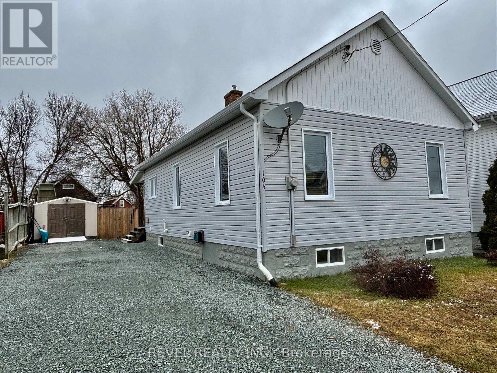 104 CECIL AVENUE, Timmins, Ontario