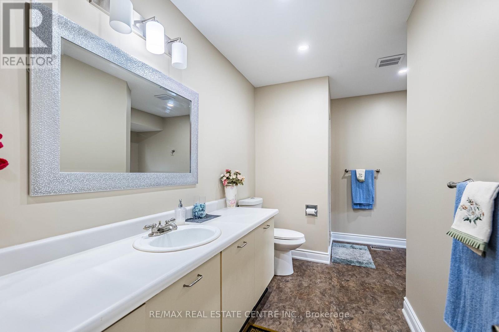 490 Old Harwood Avenue, Ajax, Ontario  L1T 3L1 - Photo 26 - E13096118
