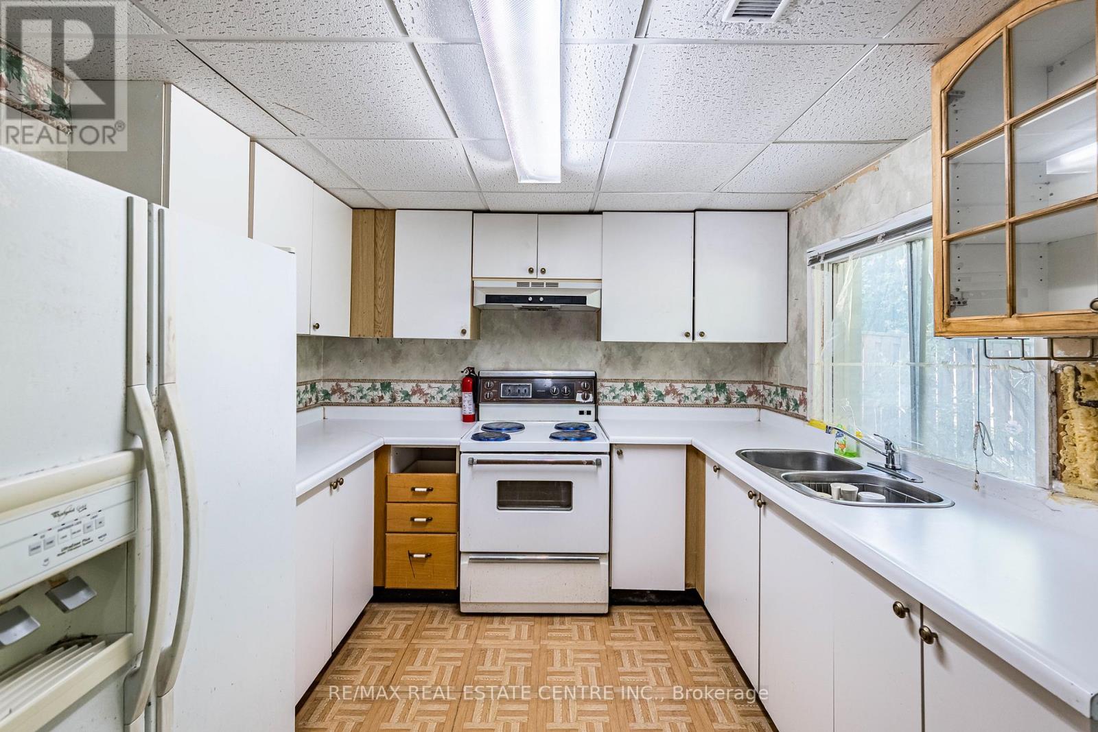 490 Old Harwood Avenue, Ajax, Ontario  L1T 3L1 - Photo 39 - E13096118