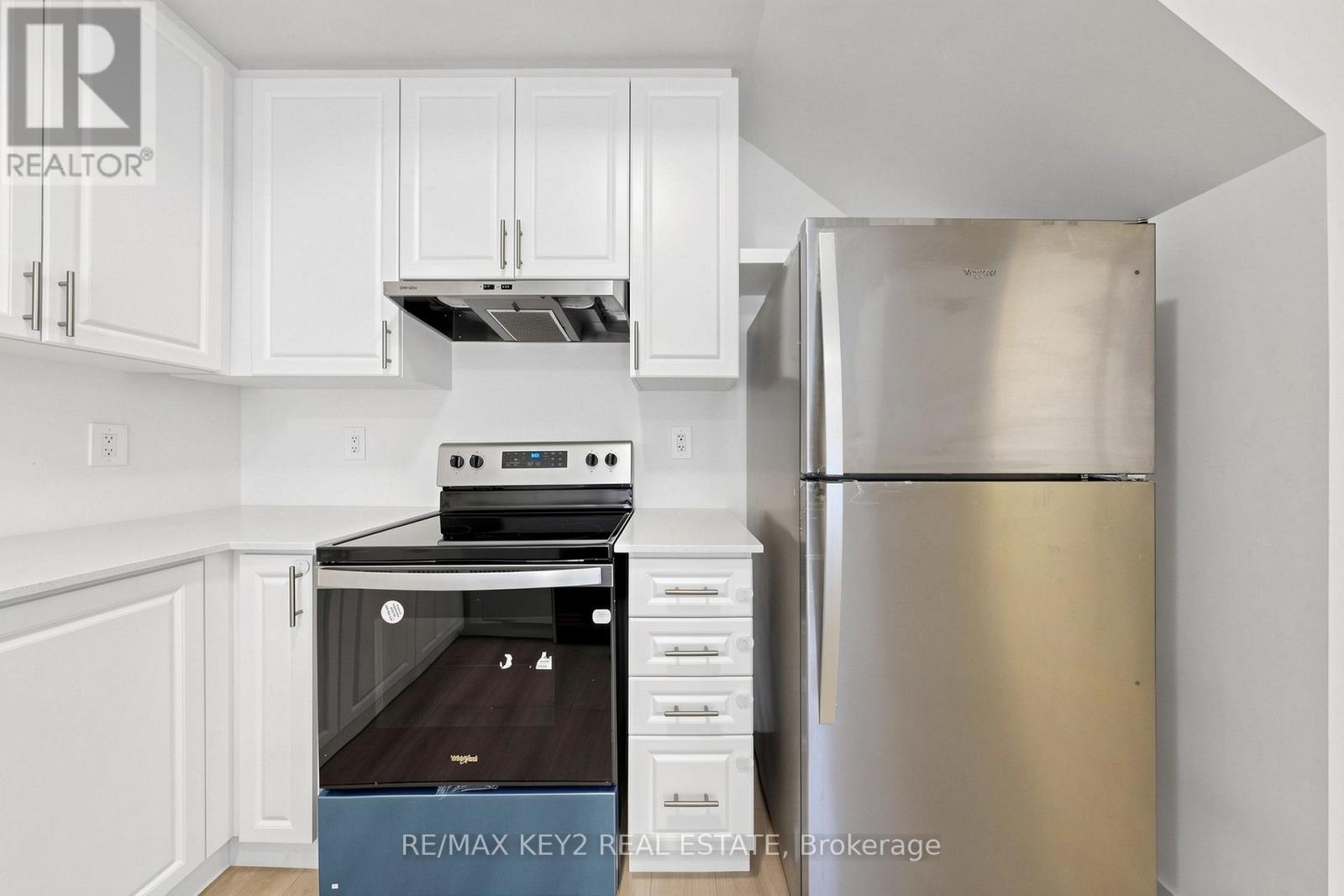 230 - 1695 Dersan Street, Pickering, Ontario  L1X 0S9 - Photo 11 - E13096152