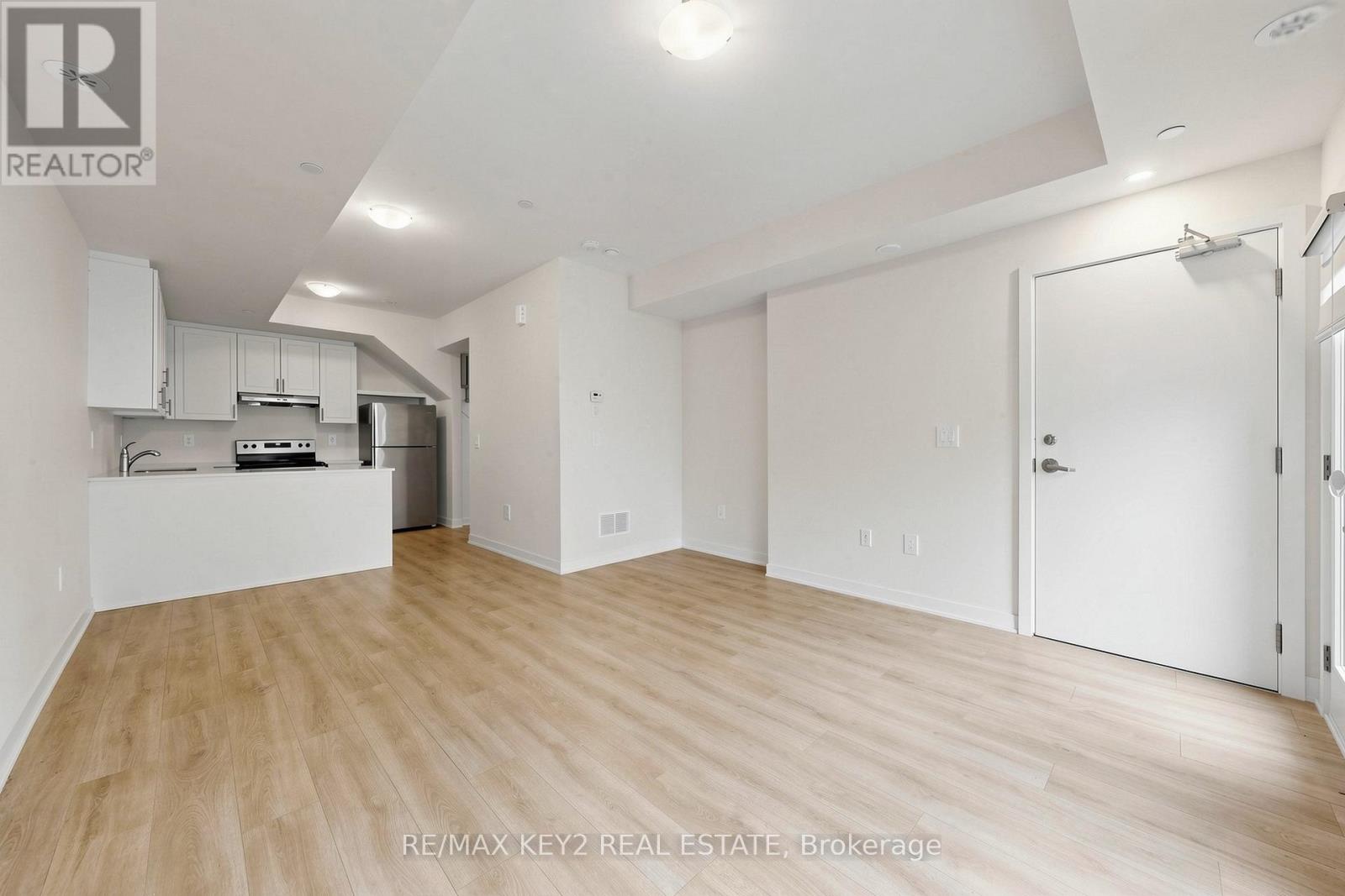 230 - 1695 Dersan Street, Pickering, Ontario  L1X 0S9 - Photo 7 - E13096152
