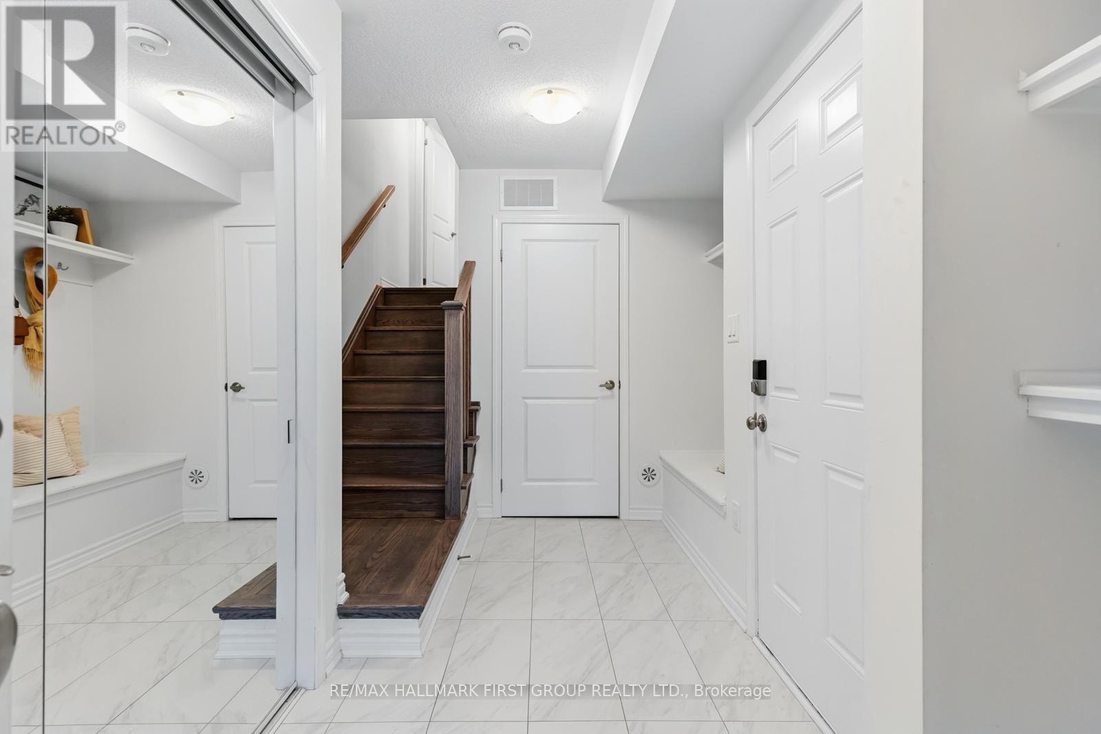 3359 Thunderbird Promenade, Pickering, Ontario  L1X 0N1 - Photo 3 - E13096174