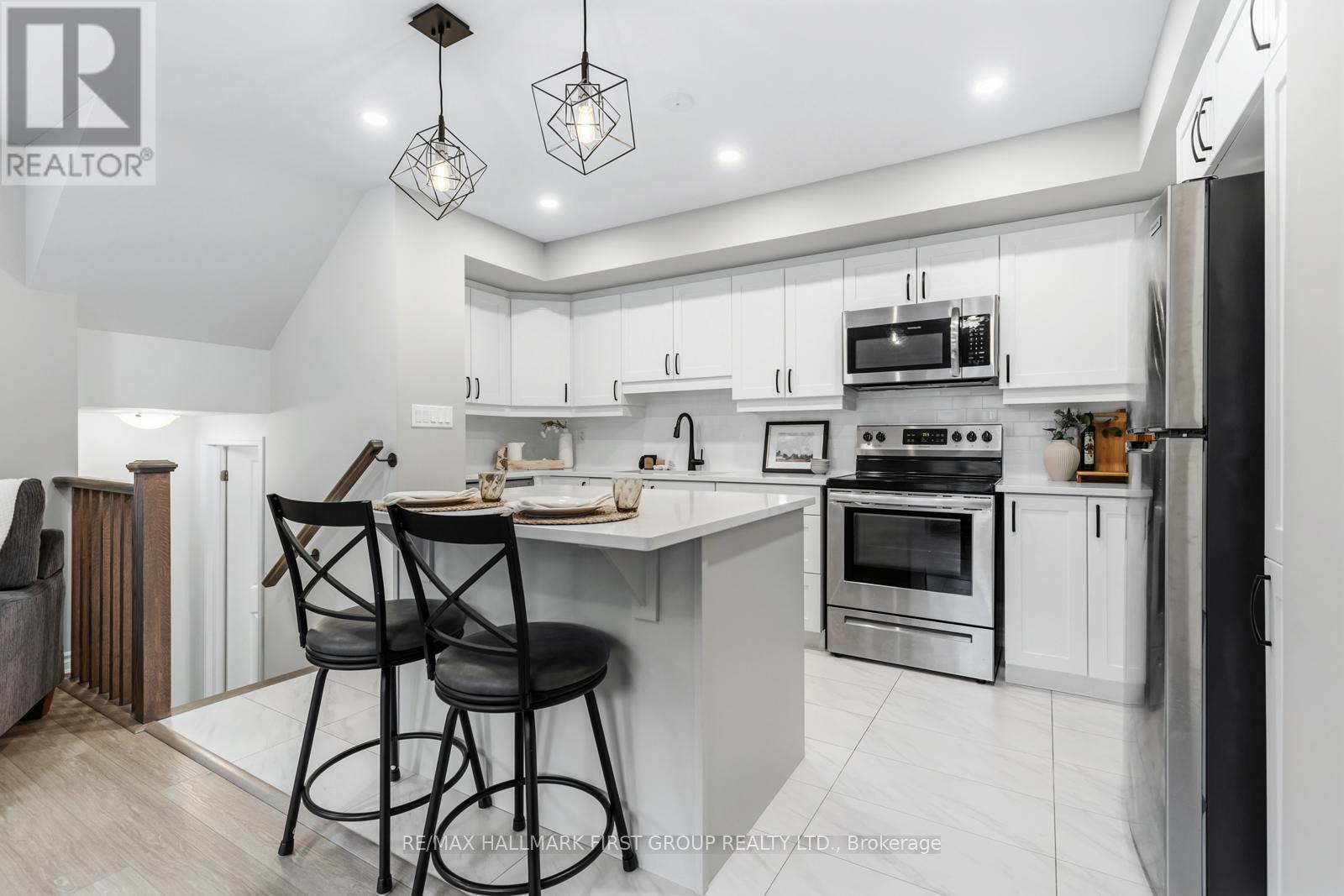 3359 Thunderbird Promenade, Pickering, Ontario  L1X 0N1 - Photo 4 - E13096174