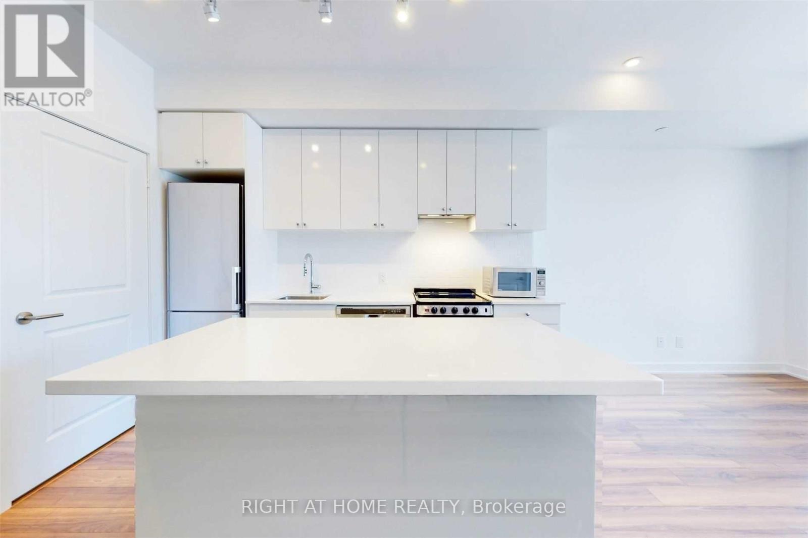 217 - 2799 Kingston Road, Toronto, Ontario  M1M 0E3 - Photo 7 - E13096324