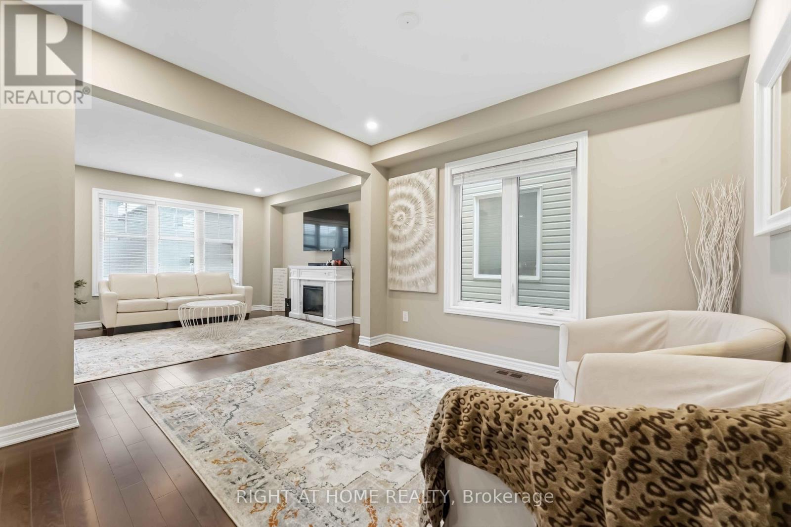 1001 Rue Du Manege Street, Ottawa, Ontario  K2S 0Y7 - Photo 4 - X13096208