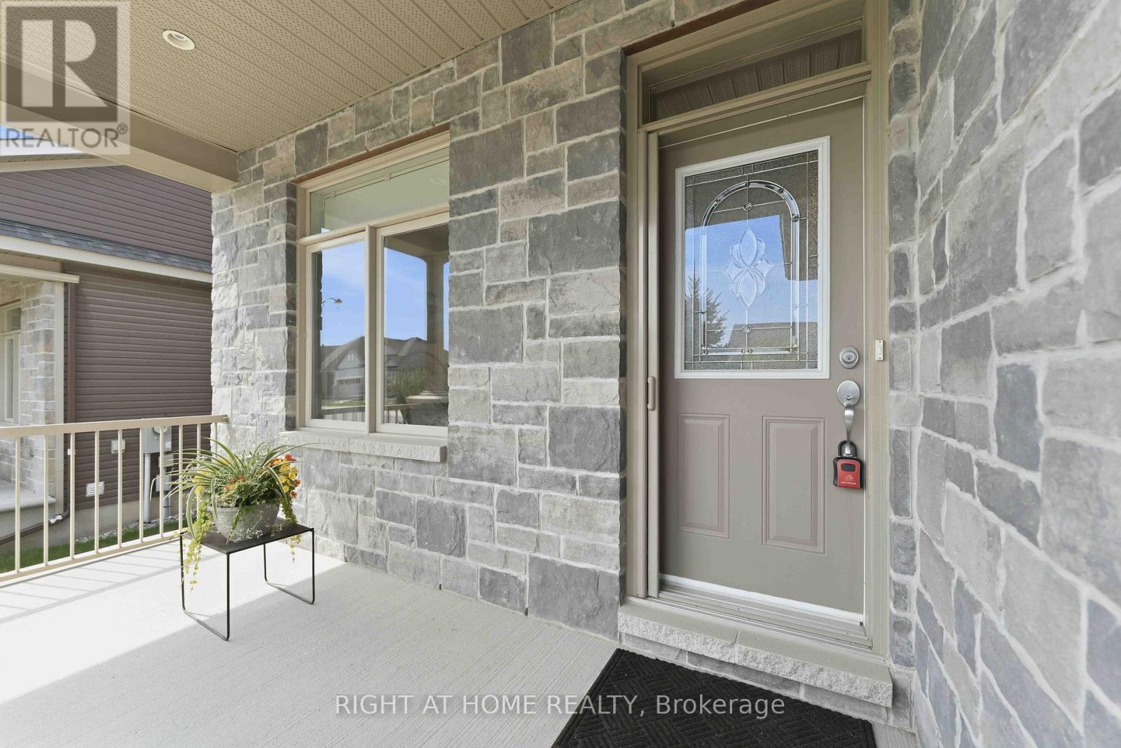 259 Shinny Avenue, Ottawa, Ontario  K2V 0B9 - Photo 4 - X13096214