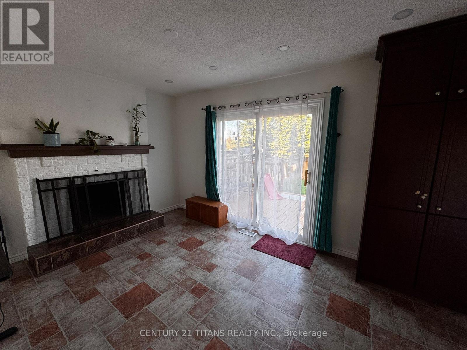 20 Hemingford Place, Whitby, Ontario  L1R 1G1 - Photo 19 - E13081136