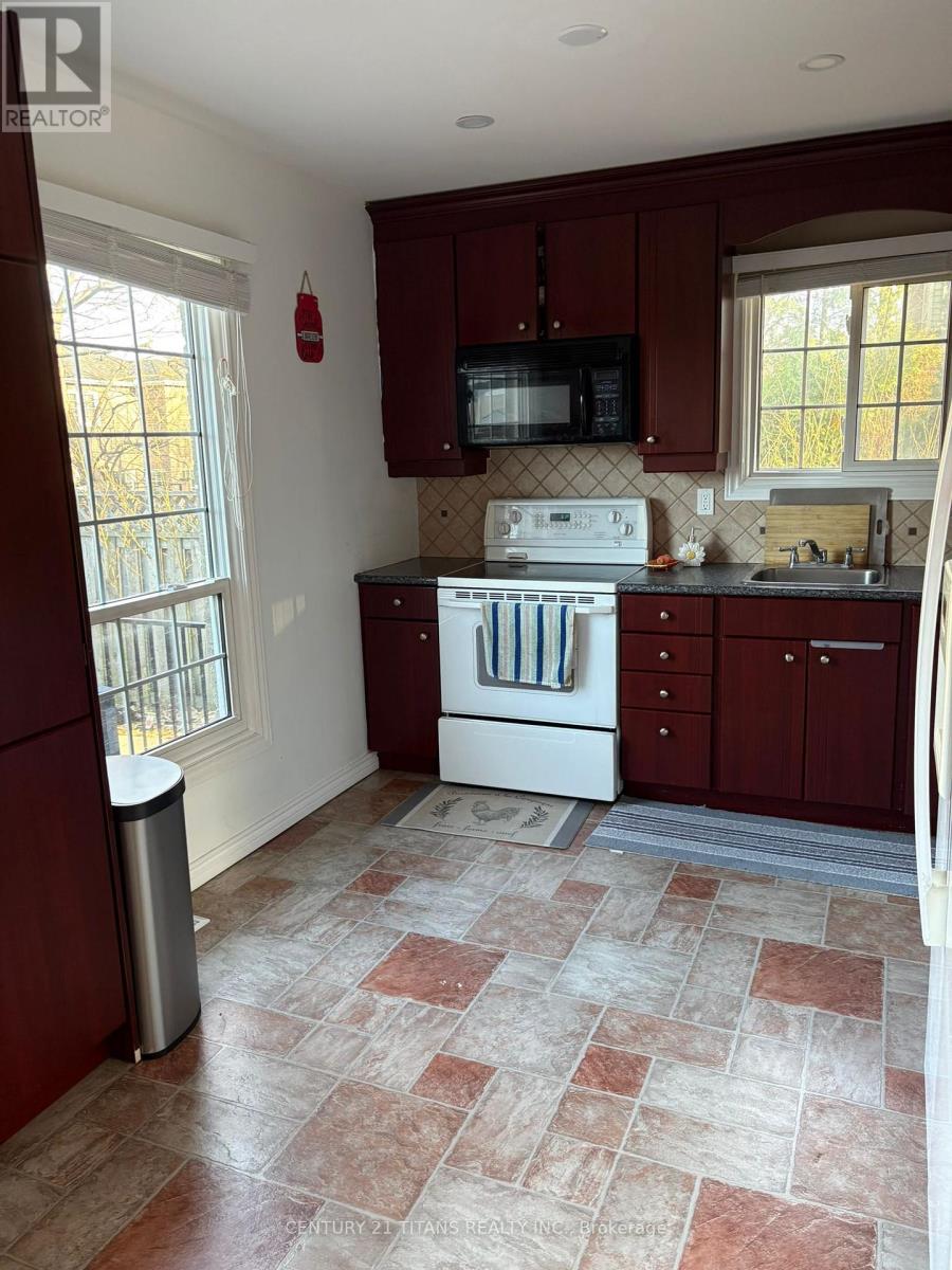 20 Hemingford Place, Whitby, Ontario  L1R 1G1 - Photo 30 - E13081136