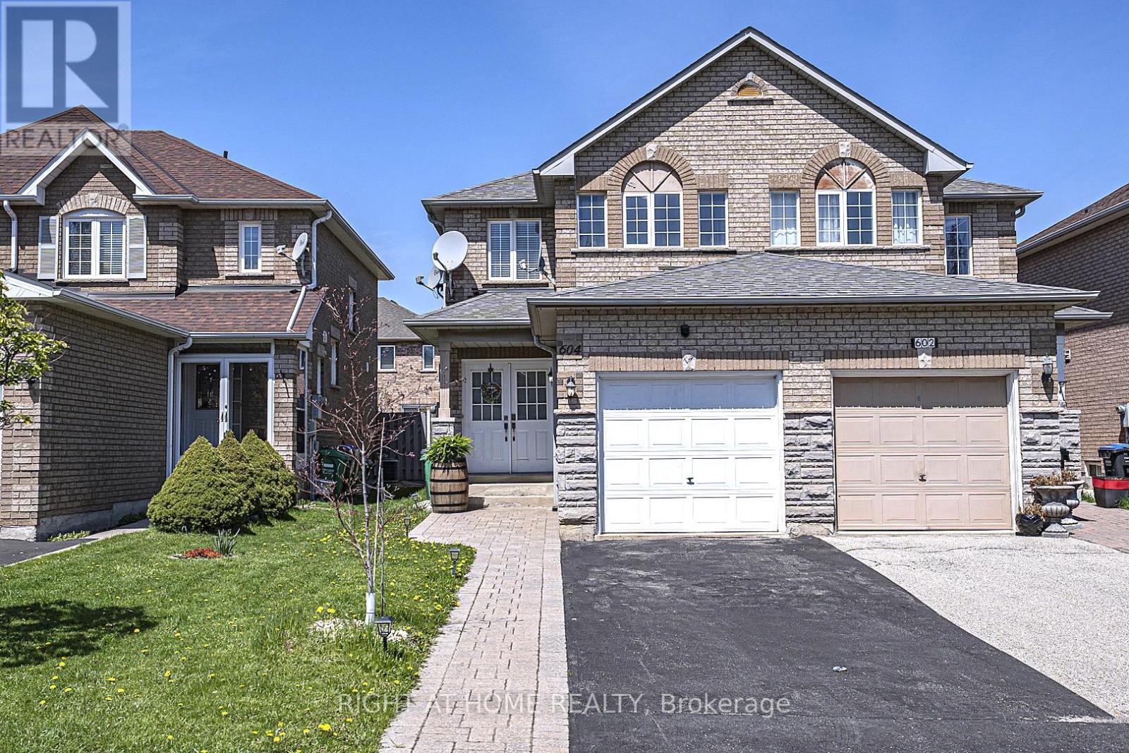 604 SUMMER PARK CRESCENT, Mississauga, Ontario