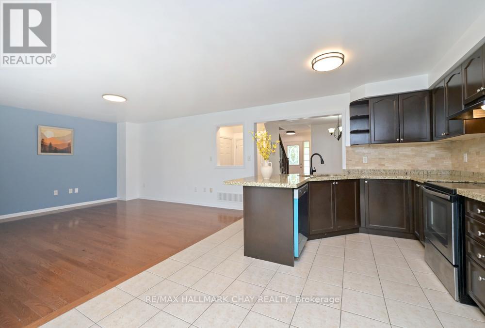 73 Kidd Crescent, New Tecumseth, Ontario  L9R 0E1 - Photo 13 - N13096222