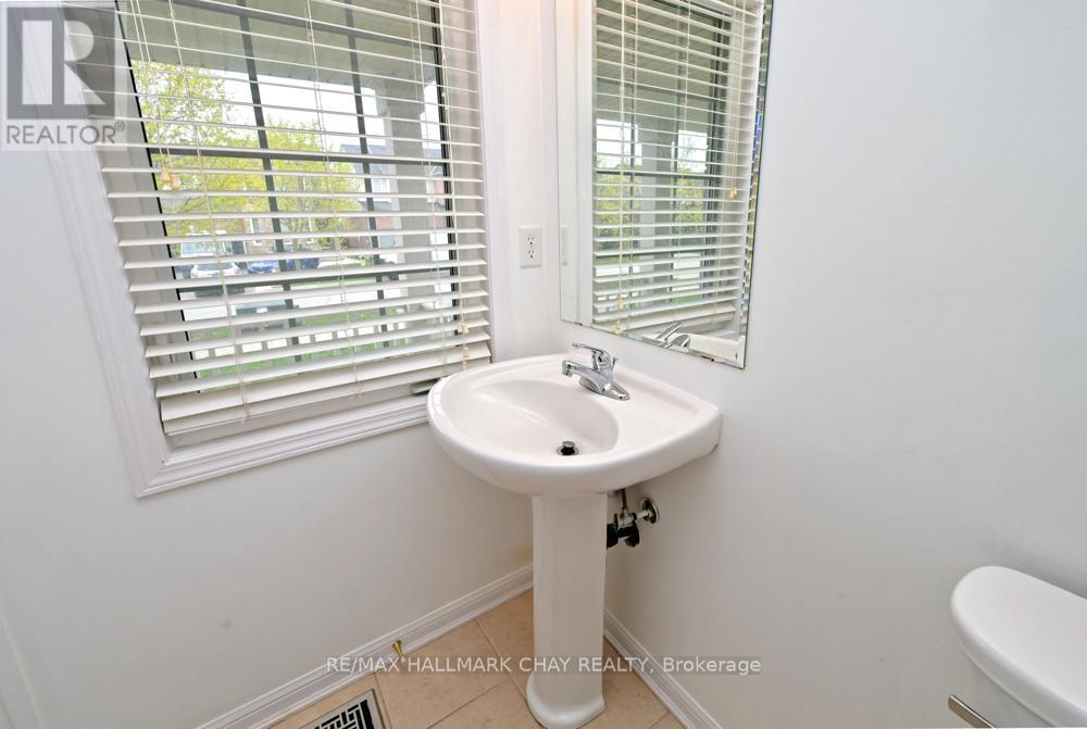 73 Kidd Crescent, New Tecumseth, Ontario  L9R 0E1 - Photo 5 - N13096222
