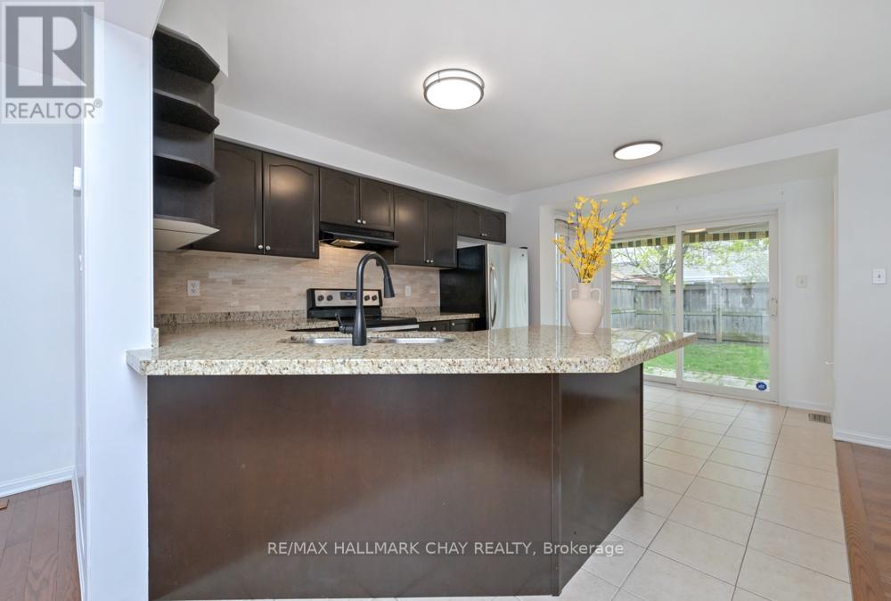 73 Kidd Crescent, New Tecumseth, Ontario  L9R 0E1 - Photo 9 - N13096222