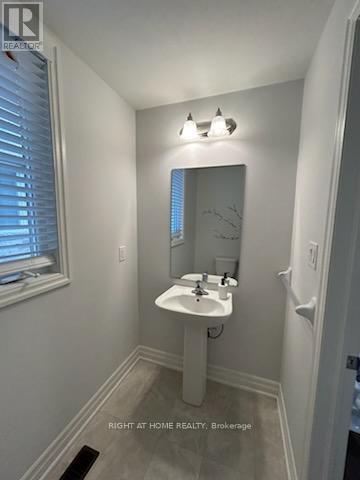35 Wood Crescent, Essa, Ontario  L3W 0M5 - Photo 5 - N13096308