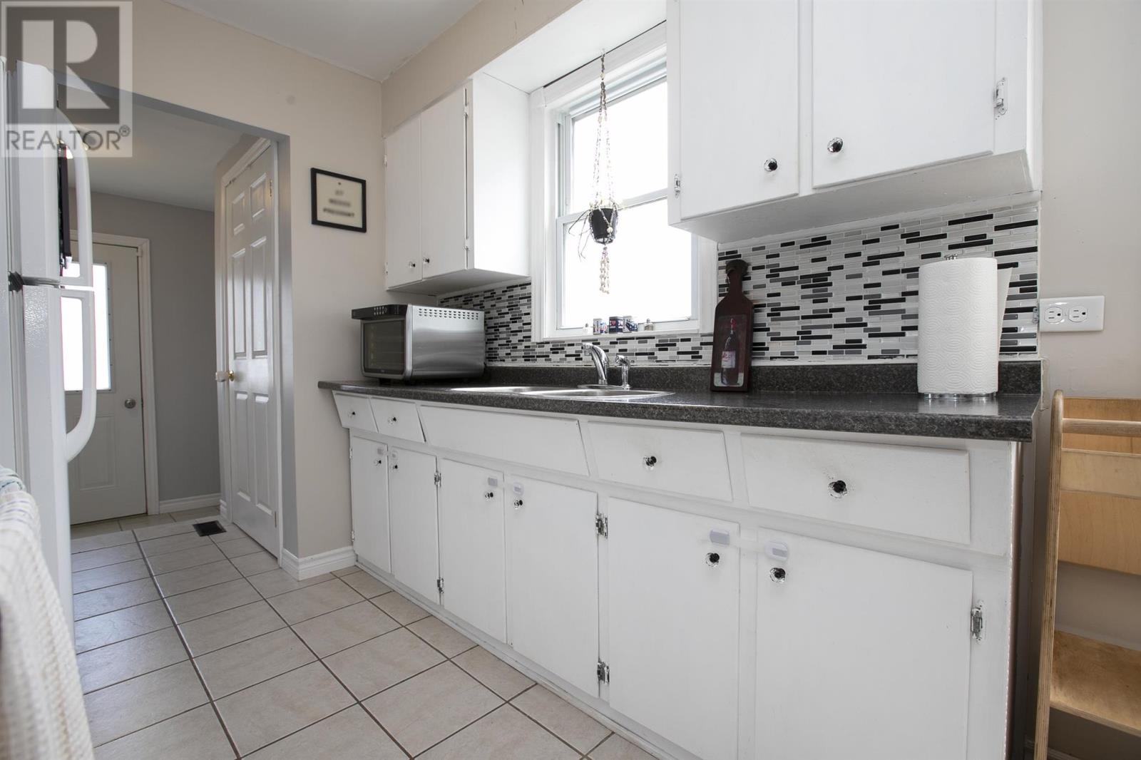 387 Pim St, Sault Ste. Marie, Ontario  P6B 2T9 - Photo 17 - SM260855