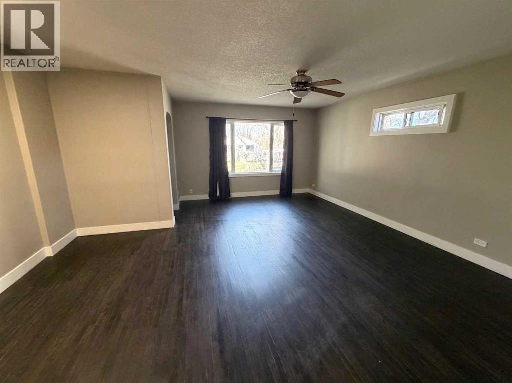 1035 12b Street S, Lethbridge, Alberta  T1K 1R9 - Photo 7 - A2296011
