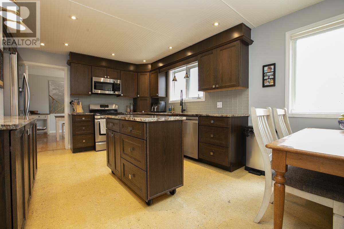 97 Greenview Ln, Sault Ste. Marie, Ontario  P6A 6K8 - Photo 17 - SM260913