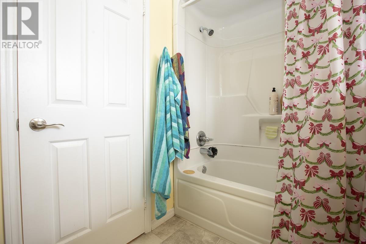 97 Greenview Ln, Sault Ste. Marie, Ontario  P6A 6K8 - Photo 33 - SM260913