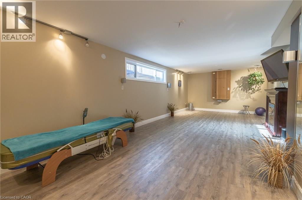 11 Belmont Avenue W, Kitchener, Ontario  N2M 1L2 - Photo 13 - 40827125