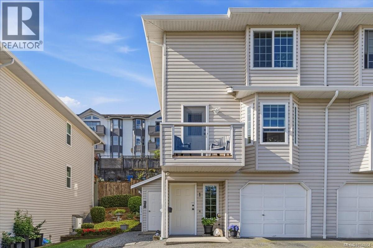 1 1659 Dufferin Cres, Nanaimo, British Columbia