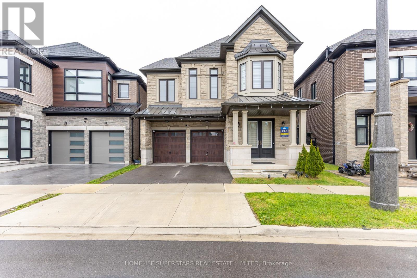 1188 Stag Hollow N, Oakville, Ontario  L6M 4G3 - Photo 1 - W13096144