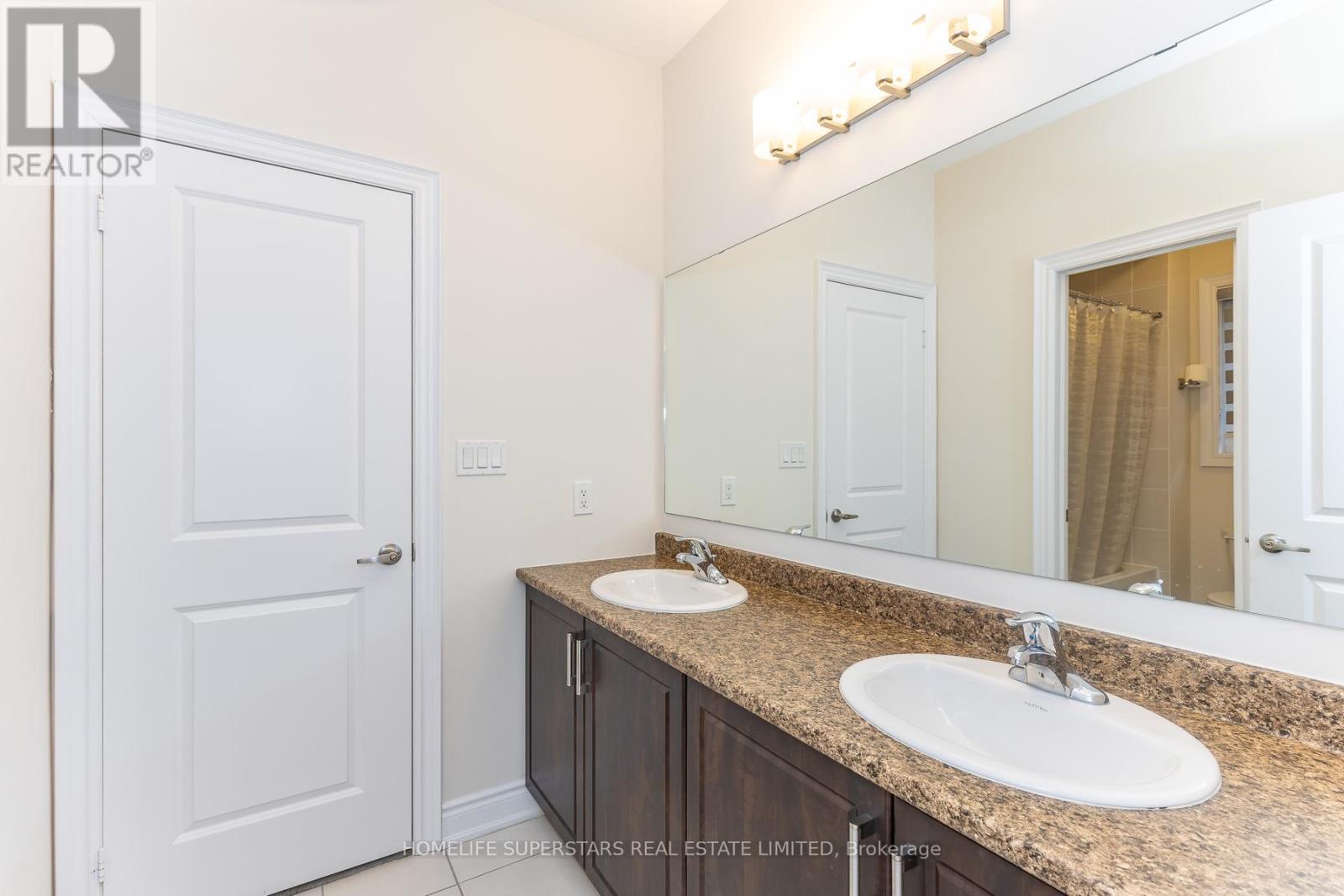 1188 Stag Hollow N, Oakville, Ontario  L6M 4G3 - Photo 43 - W13096144