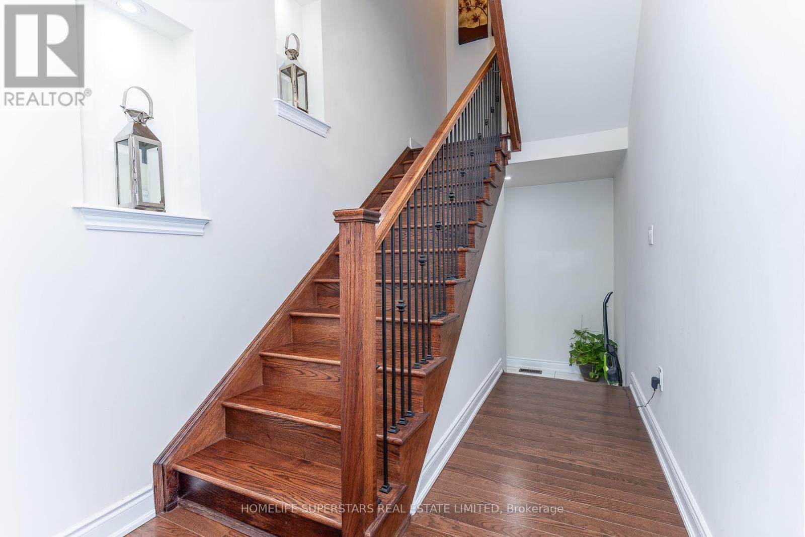1188 Stag Hollow N, Oakville, Ontario  L6M 4G3 - Photo 48 - W13096144