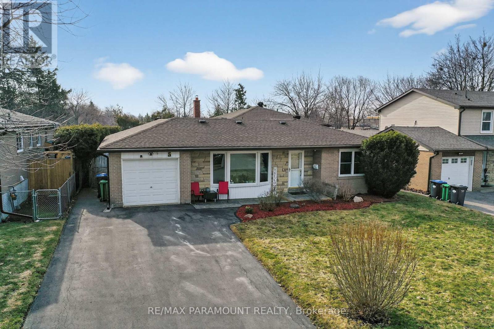 5 CAVENDISH CRESCENT, Brampton, Ontario