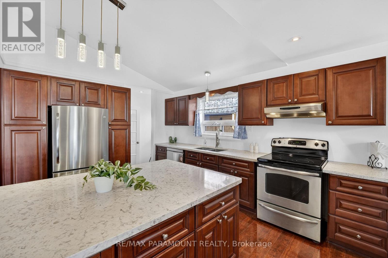 5 Cavendish Crescent, Brampton, Ontario  L6T 1Z3 - Photo 11 - W13096156