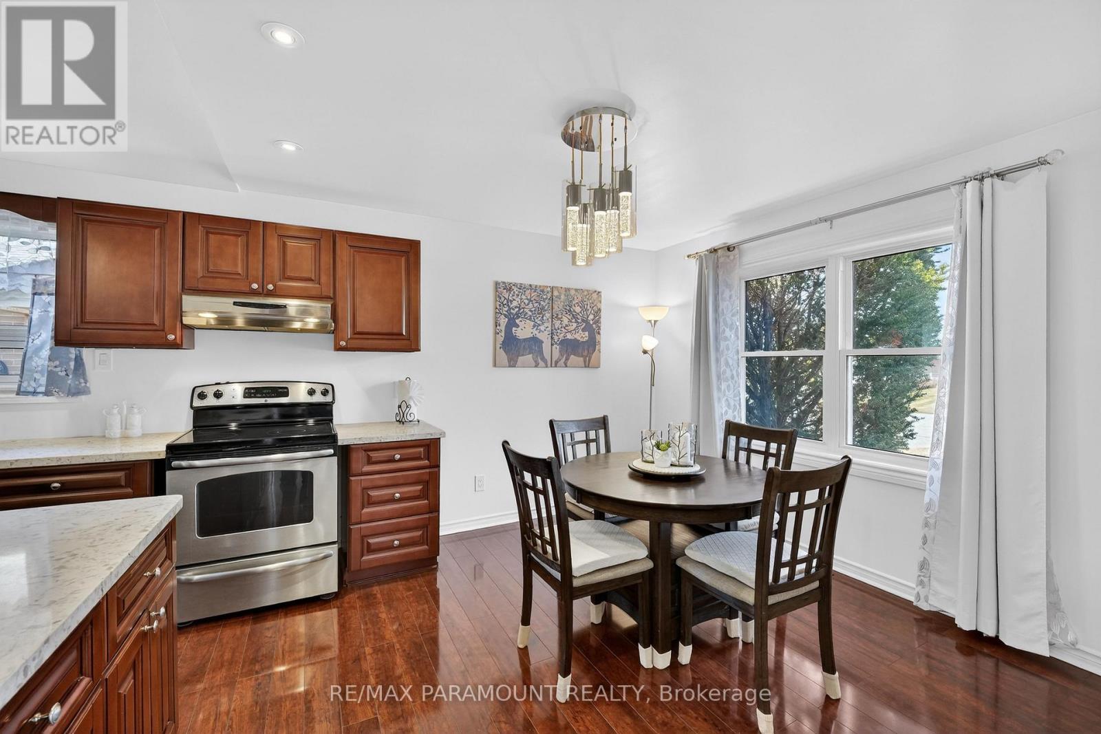 5 Cavendish Crescent, Brampton, Ontario  L6T 1Z3 - Photo 8 - W13096156