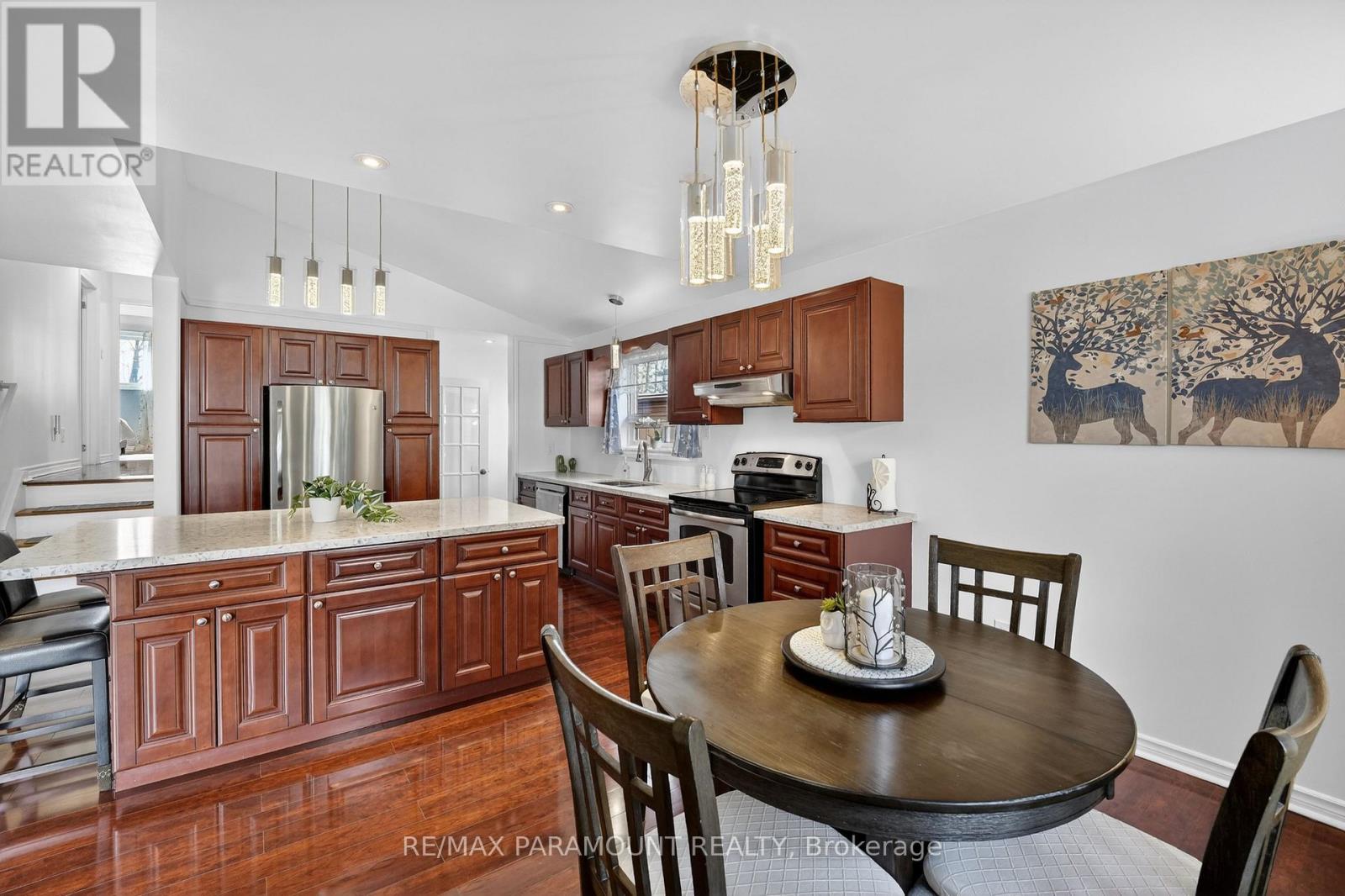 5 Cavendish Crescent, Brampton, Ontario  L6T 1Z3 - Photo 9 - W13096156