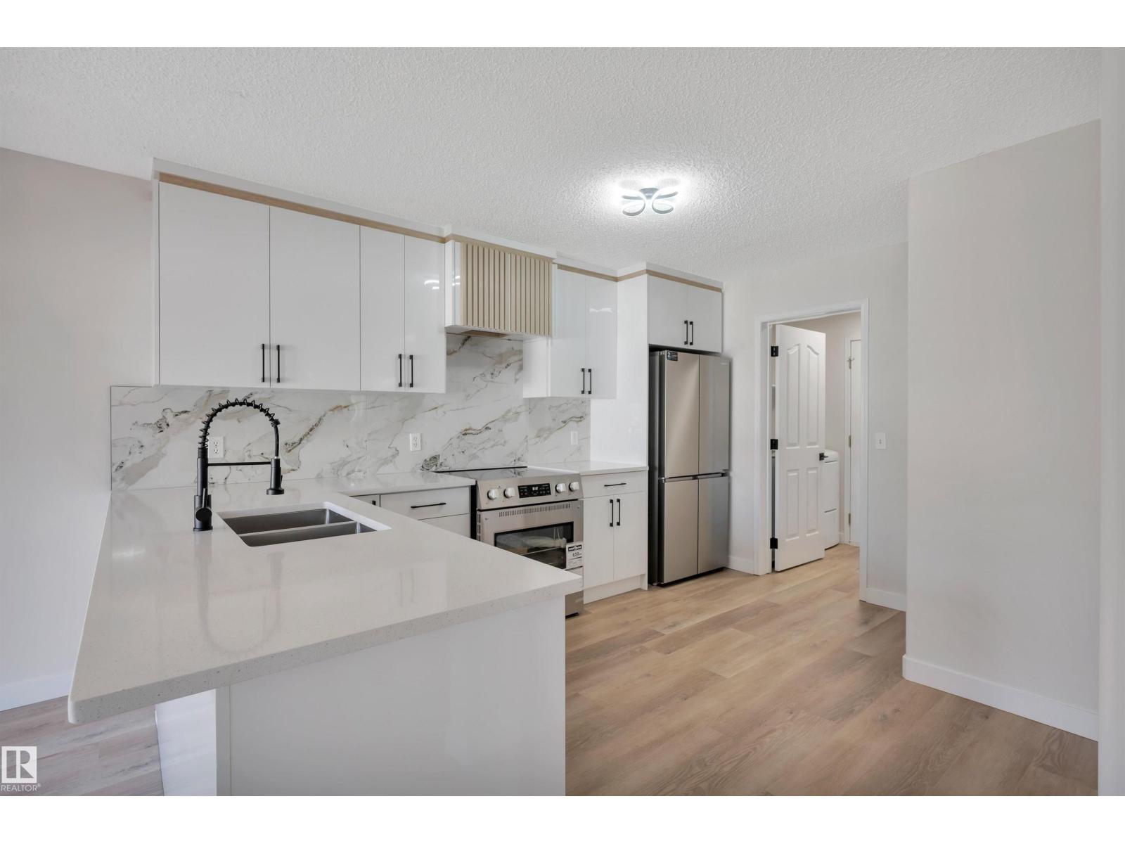 4124 37a Av Nw, Edmonton, Alberta  T6L 7A1 - Photo 8 - E4486219
