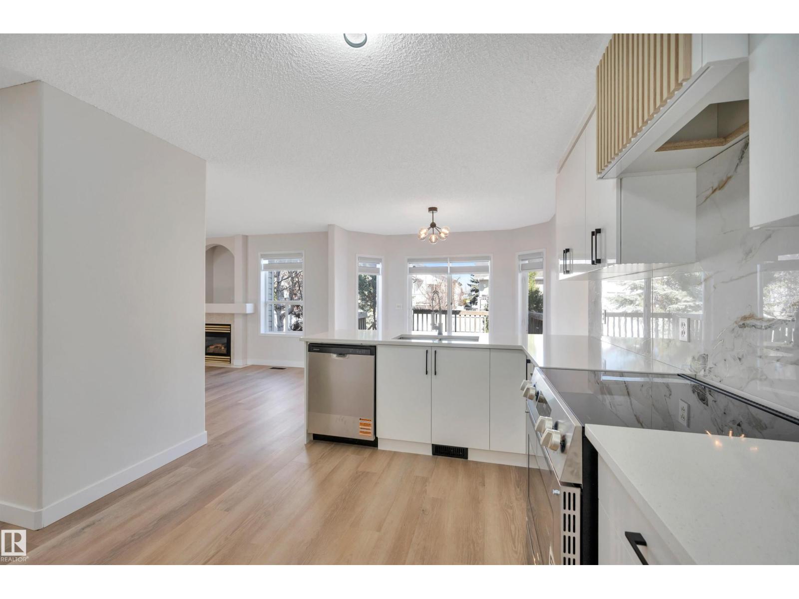 4124 37a Av Nw, Edmonton, Alberta  T6L 7A1 - Photo 13 - E4486219