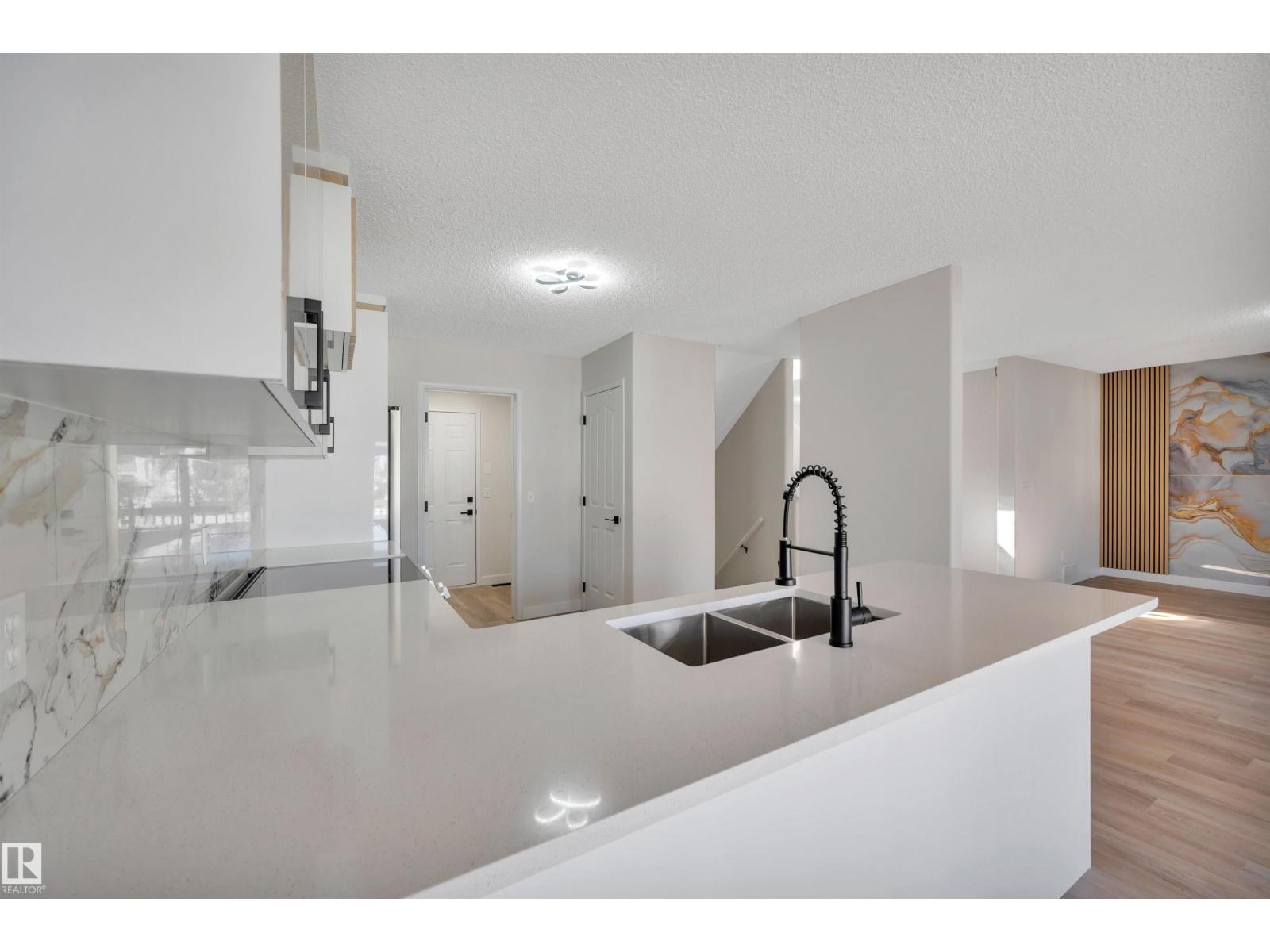 4124 37a Av Nw, Edmonton, Alberta  T6L 7A1 - Photo 10 - E4486219