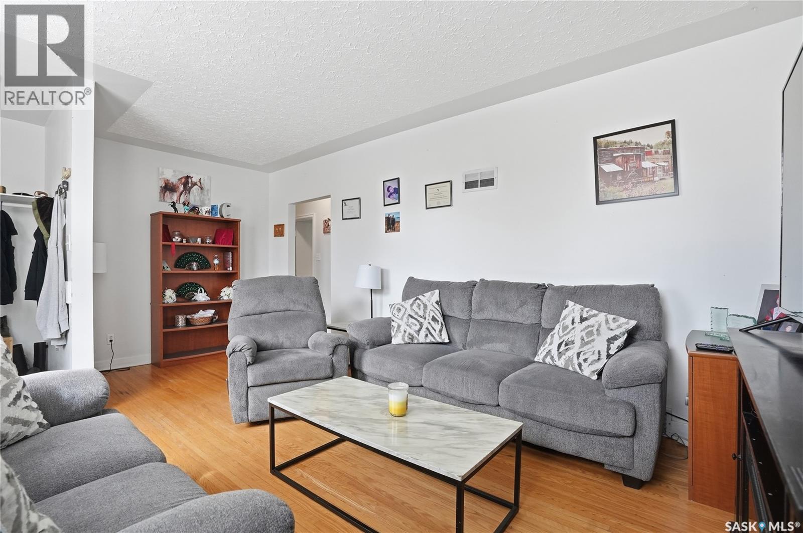 1011 1st Street E, Saskatoon, Saskatchewan  V0R 1X2 - Photo 5 - SK035190