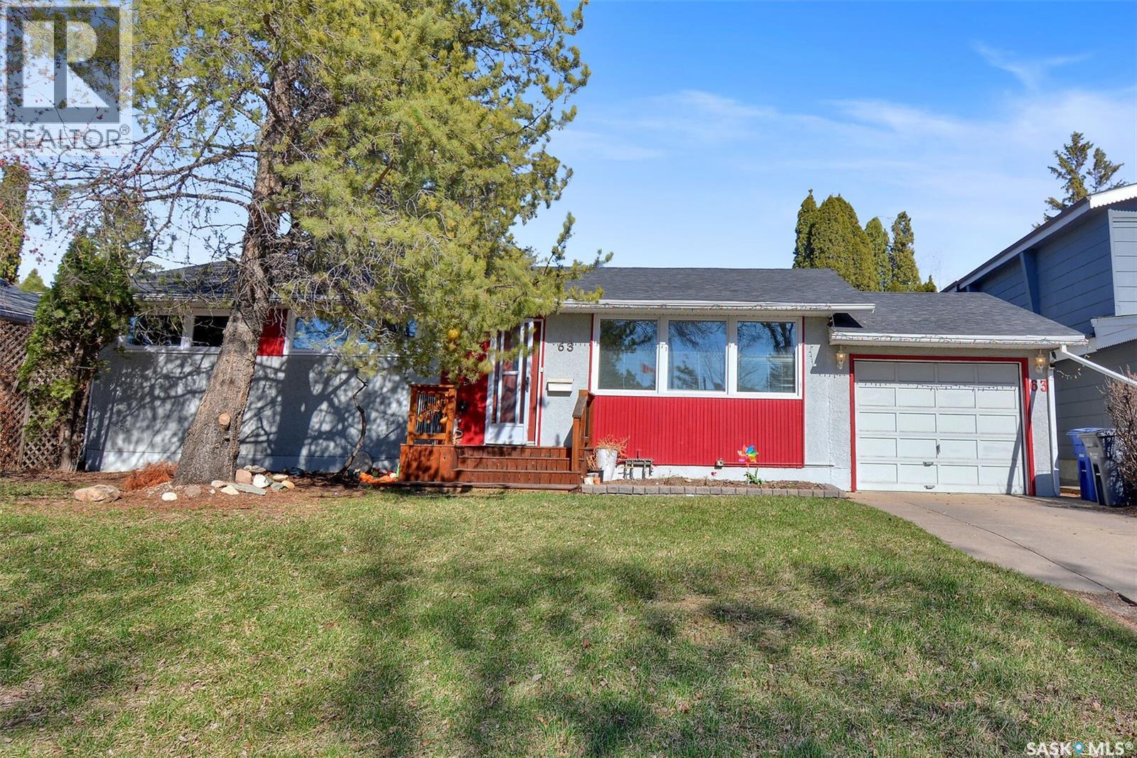 63 Spinks Drive, Saskatoon, Saskatchewan  S7H 3X1 - Photo 2 - SK035059