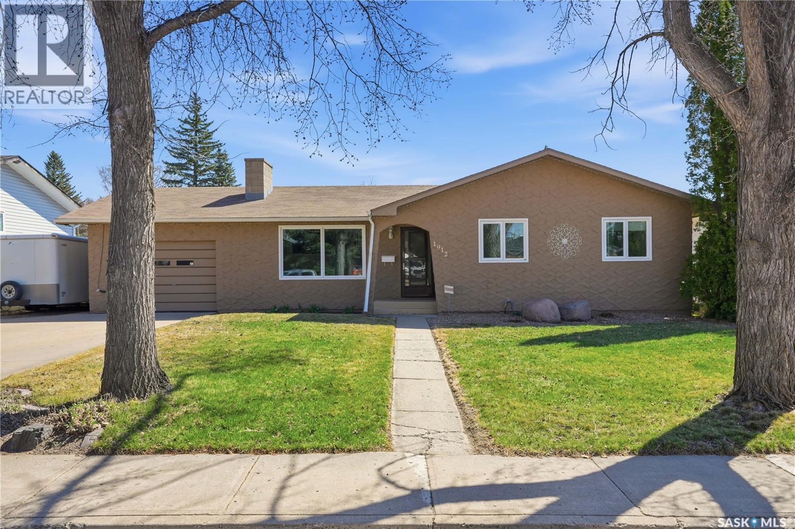 1912 95th STREET, North Battleford, Saskatchewan