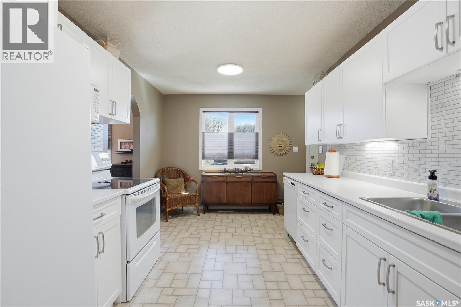 1912 95th Street, North Battleford, Saskatchewan  S9A 3C7 - Photo 11 - SK034948