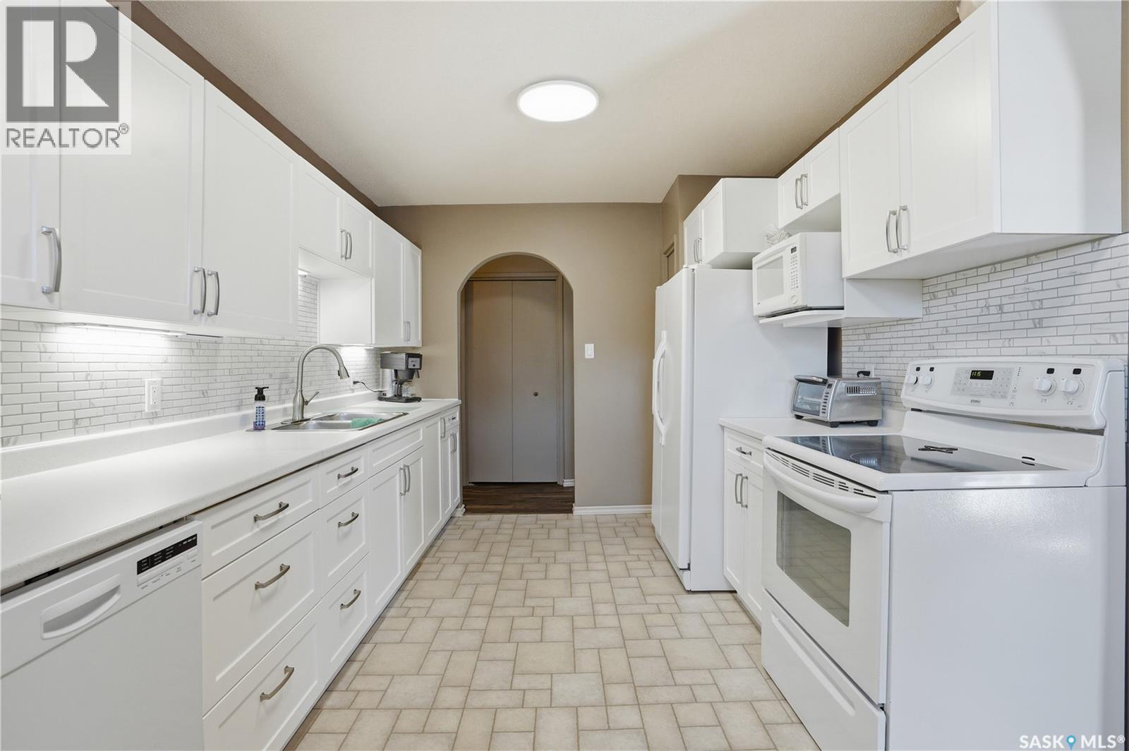 1912 95th Street, North Battleford, Saskatchewan  S9A 3C7 - Photo 12 - SK034948