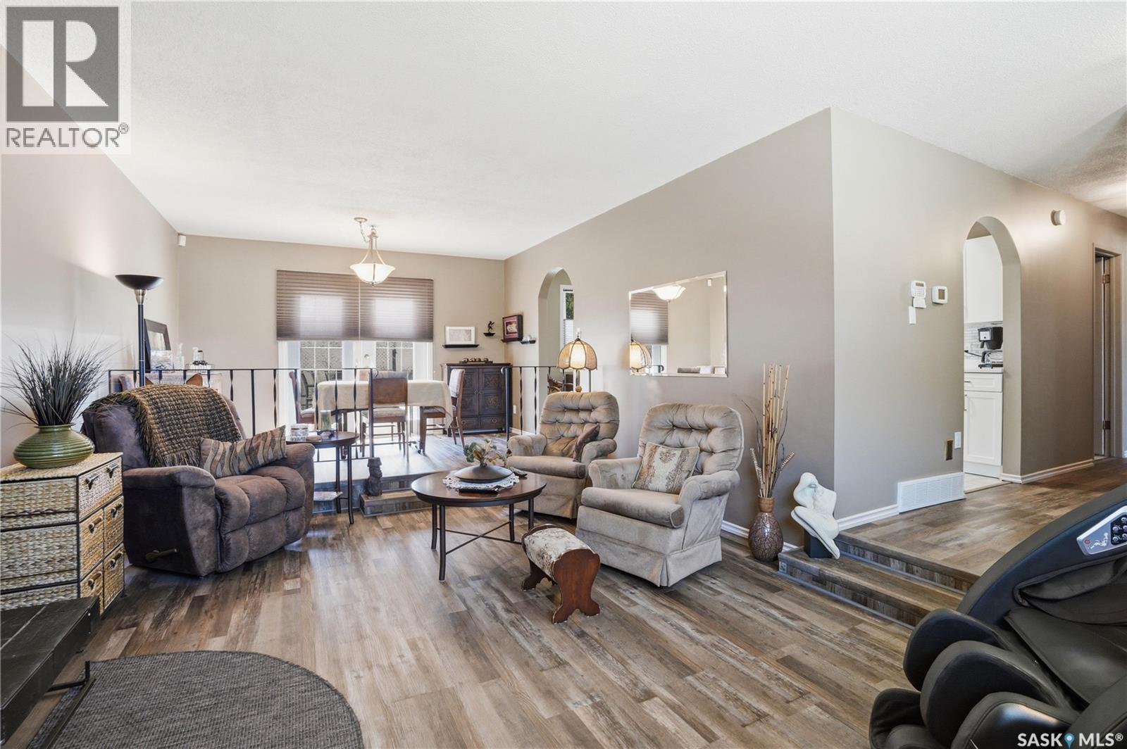 1912 95th Street, North Battleford, Saskatchewan  S9A 3C7 - Photo 3 - SK034948