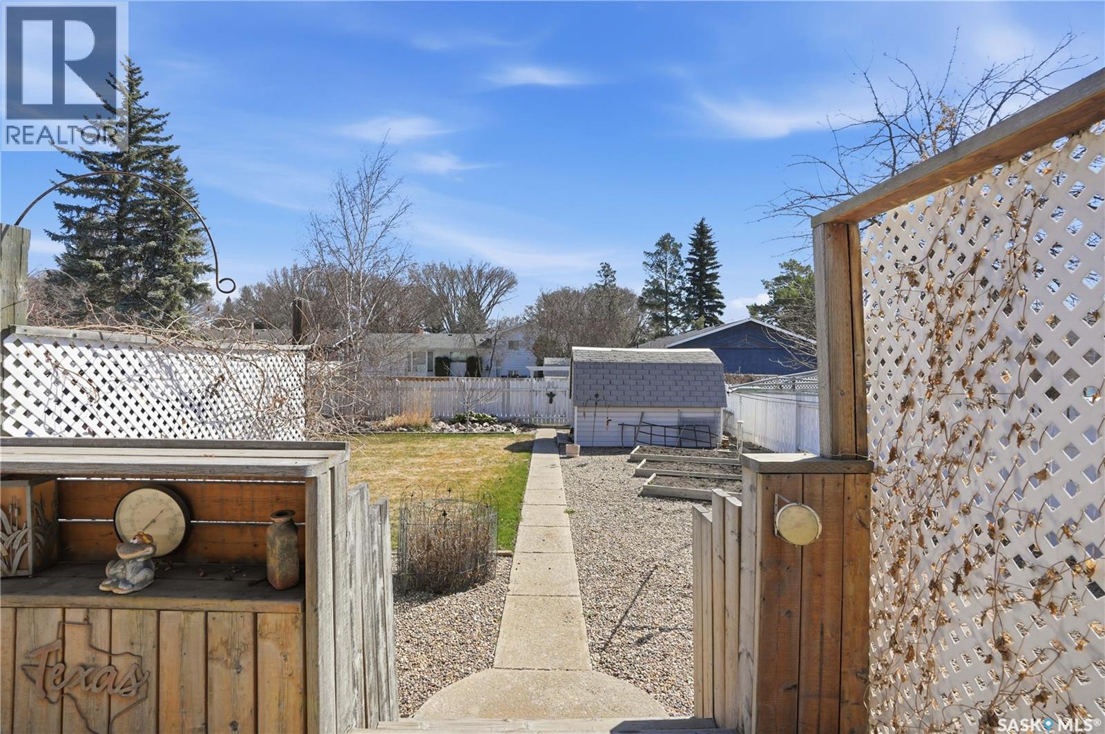 1912 95th Street, North Battleford, Saskatchewan  S9A 3C7 - Photo 40 - SK034948
