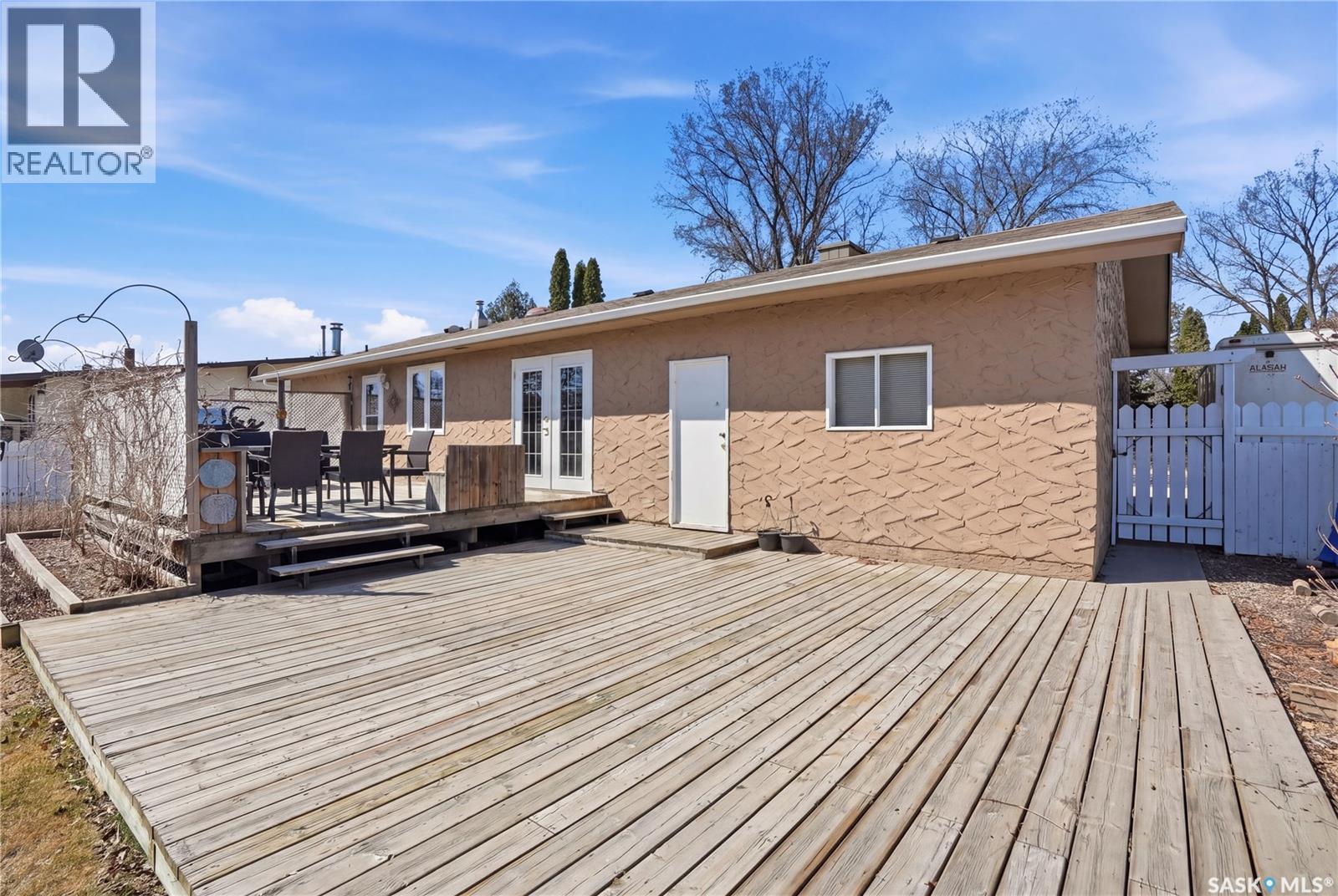 1912 95th Street, North Battleford, Saskatchewan  S9A 3C7 - Photo 43 - SK034948