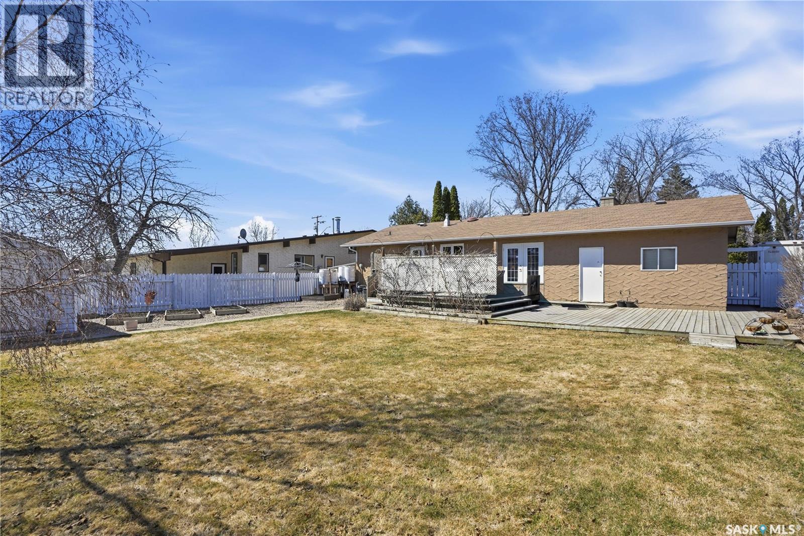 1912 95th Street, North Battleford, Saskatchewan  S9A 3C7 - Photo 46 - SK034948