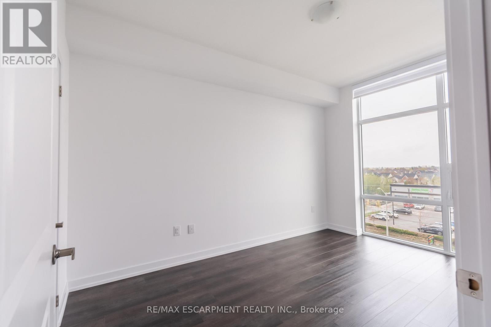 524 - 10 Mallard Trail, Hamilton, Ontario  L8B 2A7 - Photo 12 - X13096136